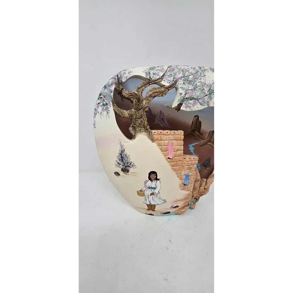 Vtg Tu Su's 1990 pillow vase southwest native American carved 3D signed‎ pottery
